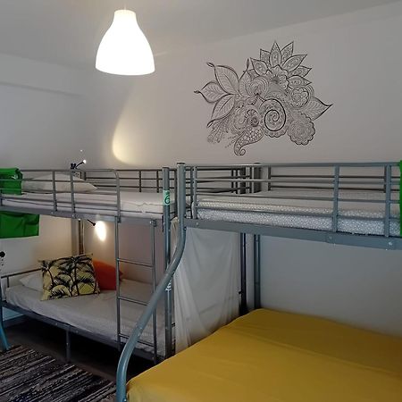 Paz & Amor Guest House - Peace & Love นาซาเร ภายนอก รูปภาพ